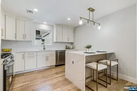 25 Brookside Avenue Irvington NJ 07111