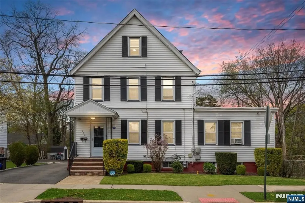 296 Berkeley Avenue Bloomfield NJ 07003