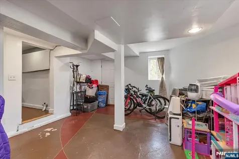 296 Berkeley Avenue Bloomfield NJ 07003