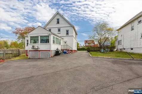 296 Berkeley Avenue Bloomfield NJ 07003