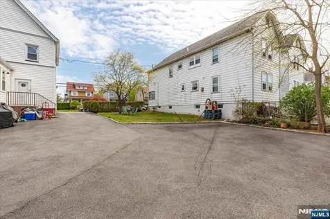 296 Berkeley Avenue Bloomfield NJ 07003