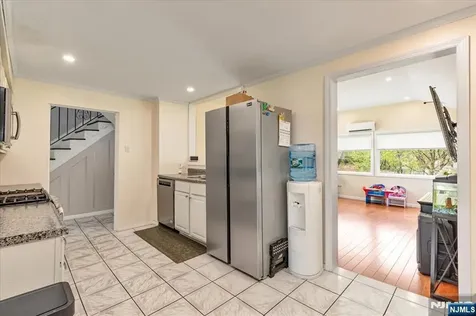 296 Berkeley Avenue Bloomfield NJ 07003