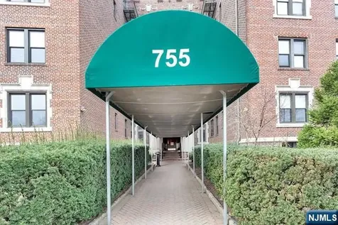 755 Anderson Avenue Cliffside Park NJ 07010