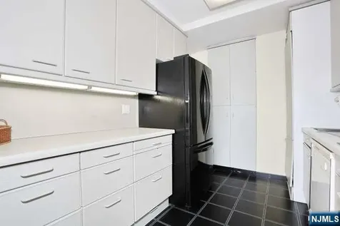3 Horizon Road Fort Lee NJ 07024