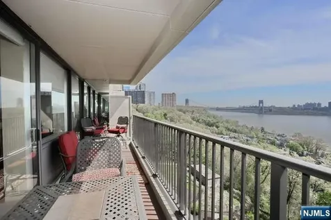 3 Horizon Road Fort Lee NJ 07024