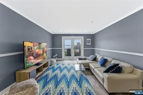 324 The Promenade Edgewater NJ 07020