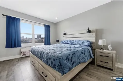 324 The Promenade Edgewater NJ 07020