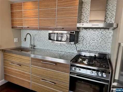 3 Horizon Road Fort Lee NJ 07024