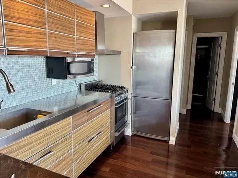 3 Horizon Road Fort Lee NJ 07024