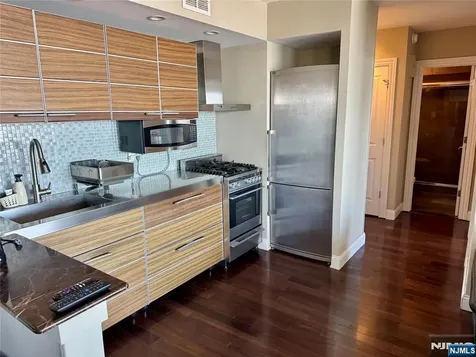 3 Horizon Road Fort Lee NJ 07024
