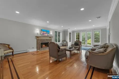 1 Euclid Road Fort Lee NJ 07024