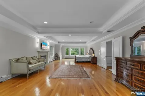 1 Euclid Road Fort Lee NJ 07024