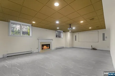 1 Euclid Road Fort Lee NJ 07024