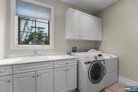 1 Euclid Road Fort Lee NJ 07024