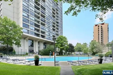 1 Horizon Road Fort Lee NJ 07024