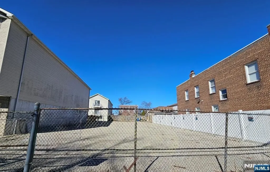 716-718 6th Street Newark NJ 07107