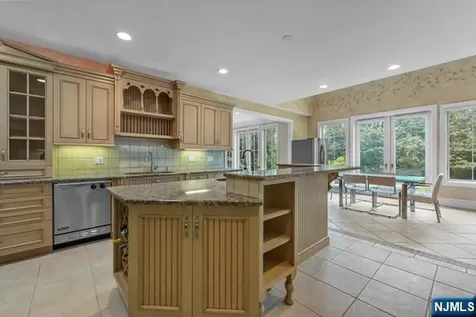 1 Euclid Road Fort Lee NJ 07024