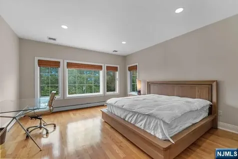 1 Euclid Road Fort Lee NJ 07024
