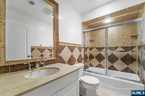 1 Euclid Road Fort Lee NJ 07024