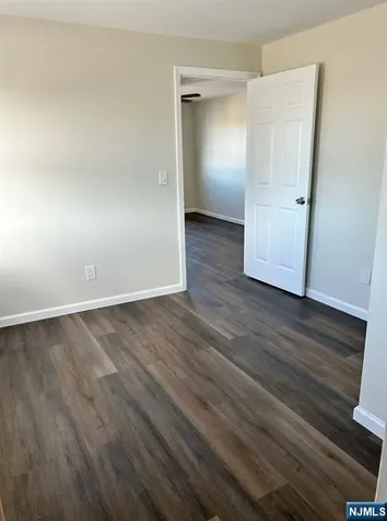 54 Windsor Street Kearny NJ 07032