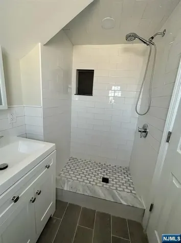 54 Windsor Street Kearny NJ 07032