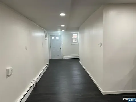 402 N 3rd Street East Newark NJ 07029