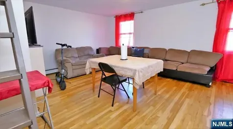 402 N 3rd Street East Newark NJ 07029