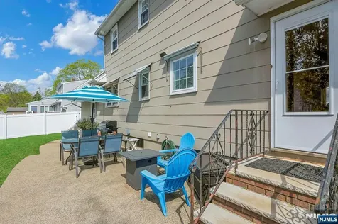 16 Addicks Road Westwood NJ 07675