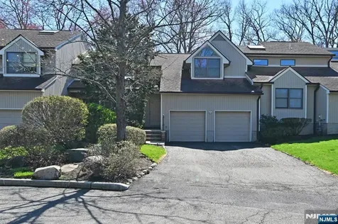 47 Bentley Drive Franklin Lakes NJ 07417