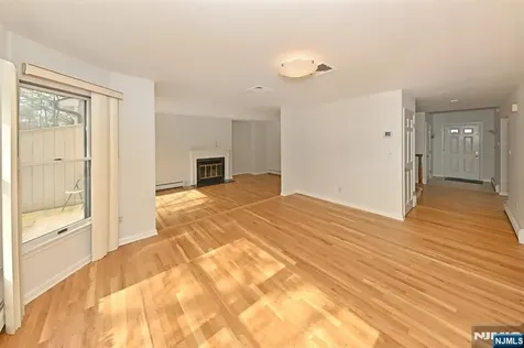 47 Bentley Drive Franklin Lakes NJ 07417