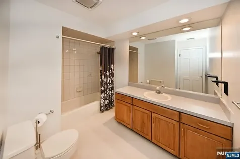 47 Bentley Drive Franklin Lakes NJ 07417