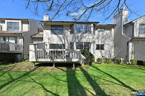 47 Bentley Drive Franklin Lakes NJ 07417