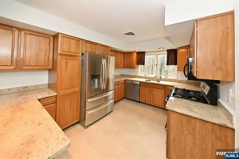 47 Bentley Drive Franklin Lakes NJ 07417
