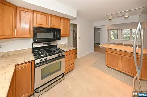 47 Bentley Drive Franklin Lakes NJ 07417