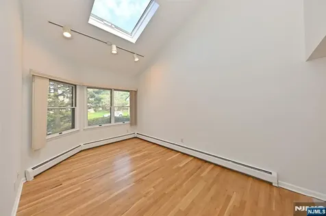 47 Bentley Drive Franklin Lakes NJ 07417