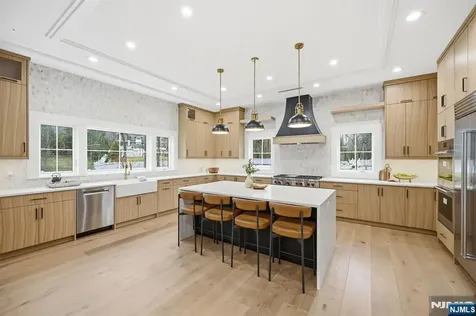 470 White Oak Ridge Road Millburn NJ 07078