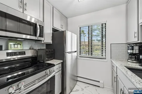 747 Riverside Avenue Lyndhurst NJ 07071