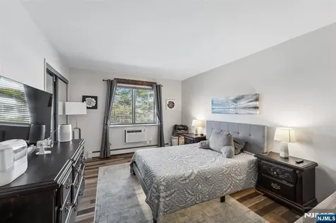 747 Riverside Avenue Lyndhurst NJ 07071