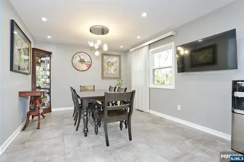 10 Chris Court Fair Lawn NJ 07410