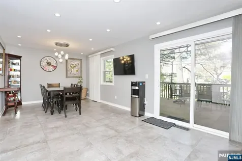 10 Chris Court Fair Lawn NJ 07410