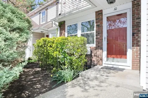 10 Chris Court Fair Lawn NJ 07410