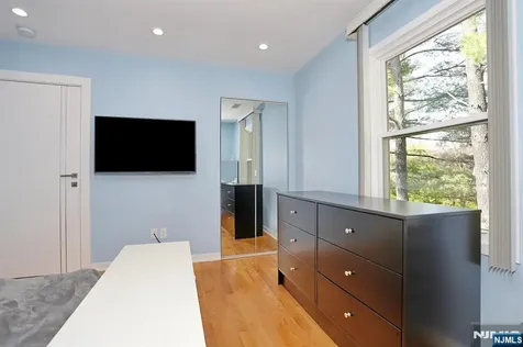 10 Chris Court Fair Lawn NJ 07410