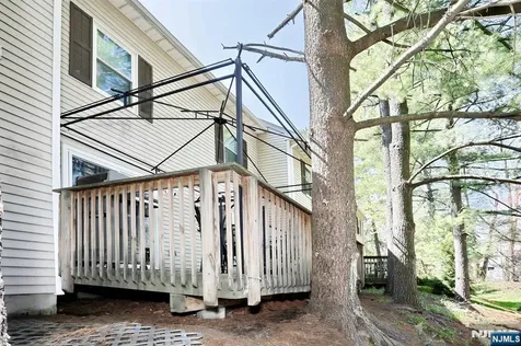 10 Chris Court Fair Lawn NJ 07410