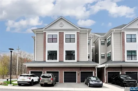 54 Harvest Way Little Falls NJ 07424