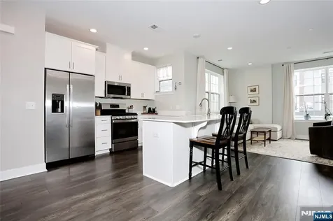 54 Harvest Way Little Falls NJ 07424