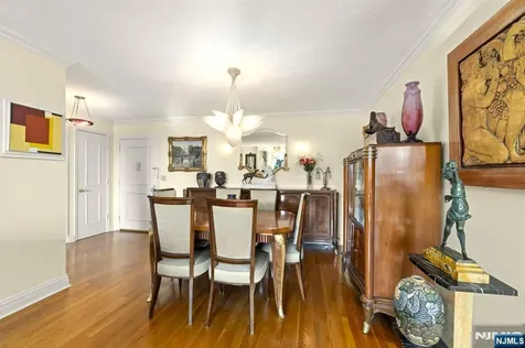 200 Grand Cove Way Edgewater NJ 07020
