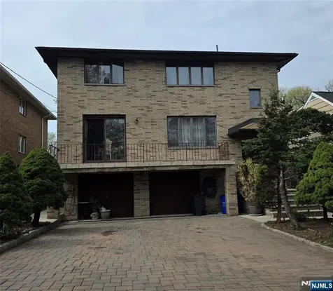 688 Day Avenue Ridgefield NJ 07657