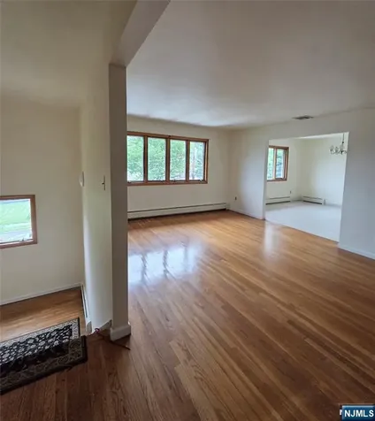 688 Day Avenue Ridgefield NJ 07657