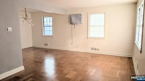 441 New Bridge Road Bergenfield NJ 07621