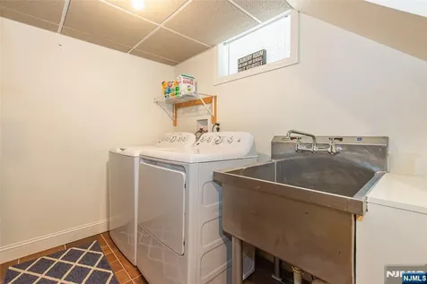 16 Chestnut Place Nutley NJ 07110